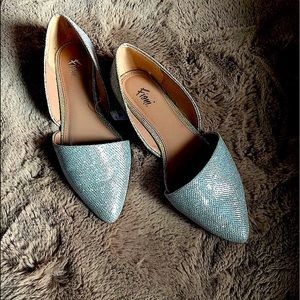 Fioni d 'Orsay Silver Sparkle EVELYN Pointed Toe Flats
